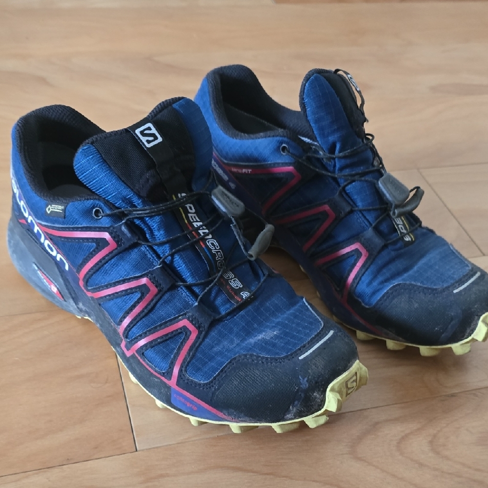 Salomon Gore-Tex Women's Speed Cross 4 Size 9
